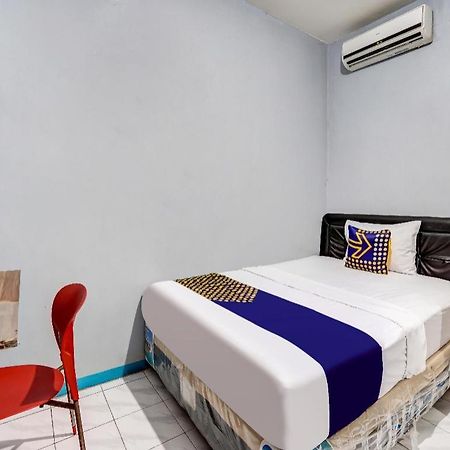 SPOT ON 90147 Gosepa Ambengan Plaza Hotel Surabaya Bagian luar foto