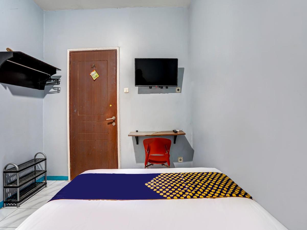 SPOT ON 90147 Gosepa Ambengan Plaza Hotel Surabaya Bagian luar foto