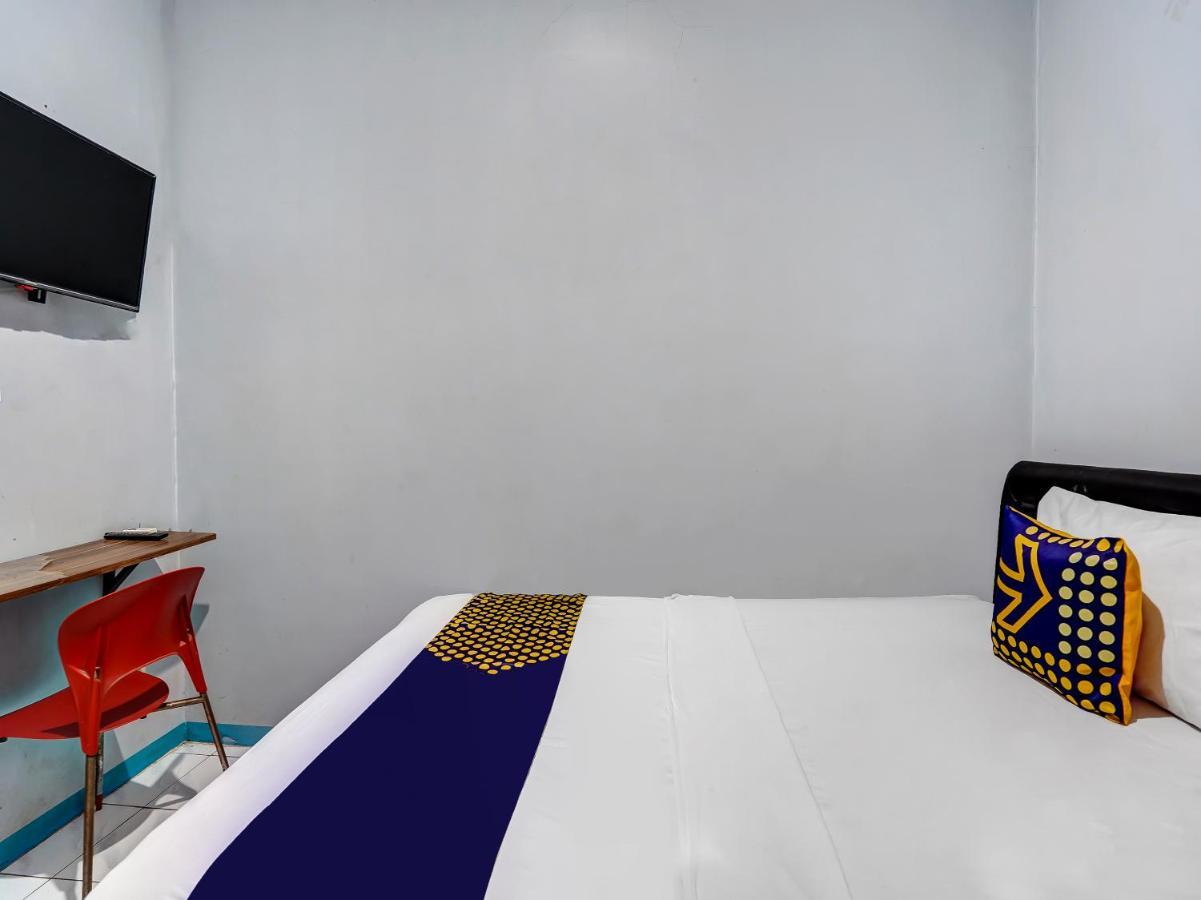 SPOT ON 90147 Gosepa Ambengan Plaza Hotel Surabaya Bagian luar foto