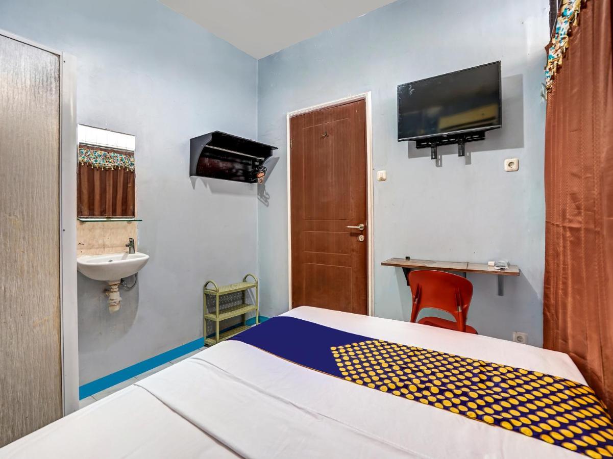 SPOT ON 90147 Gosepa Ambengan Plaza Hotel Surabaya Bagian luar foto