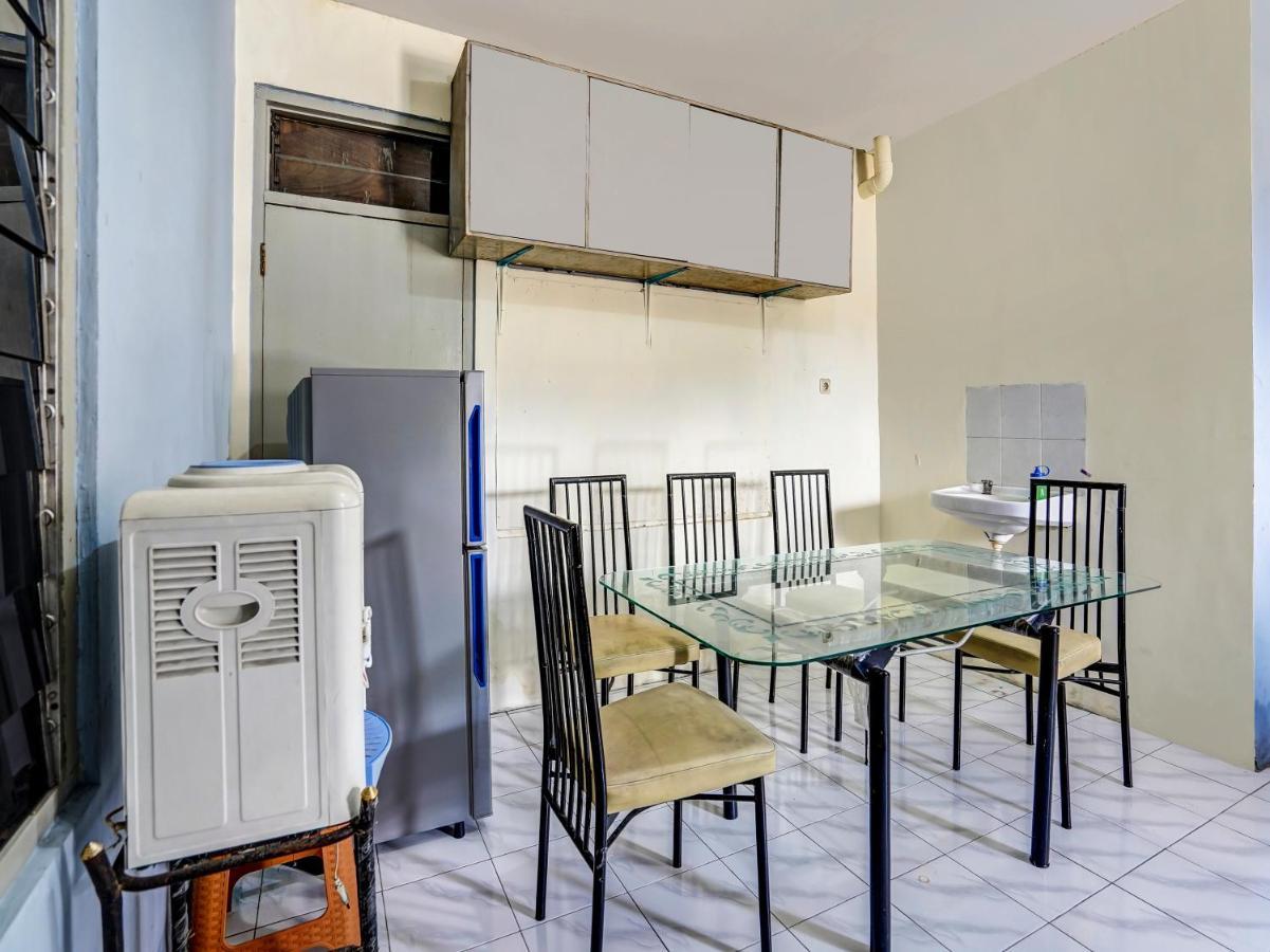 SPOT ON 90147 Gosepa Ambengan Plaza Hotel Surabaya Bagian luar foto