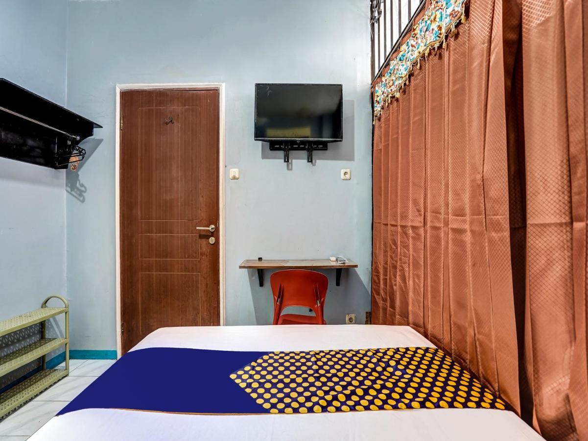 SPOT ON 90147 Gosepa Ambengan Plaza Hotel Surabaya Bagian luar foto