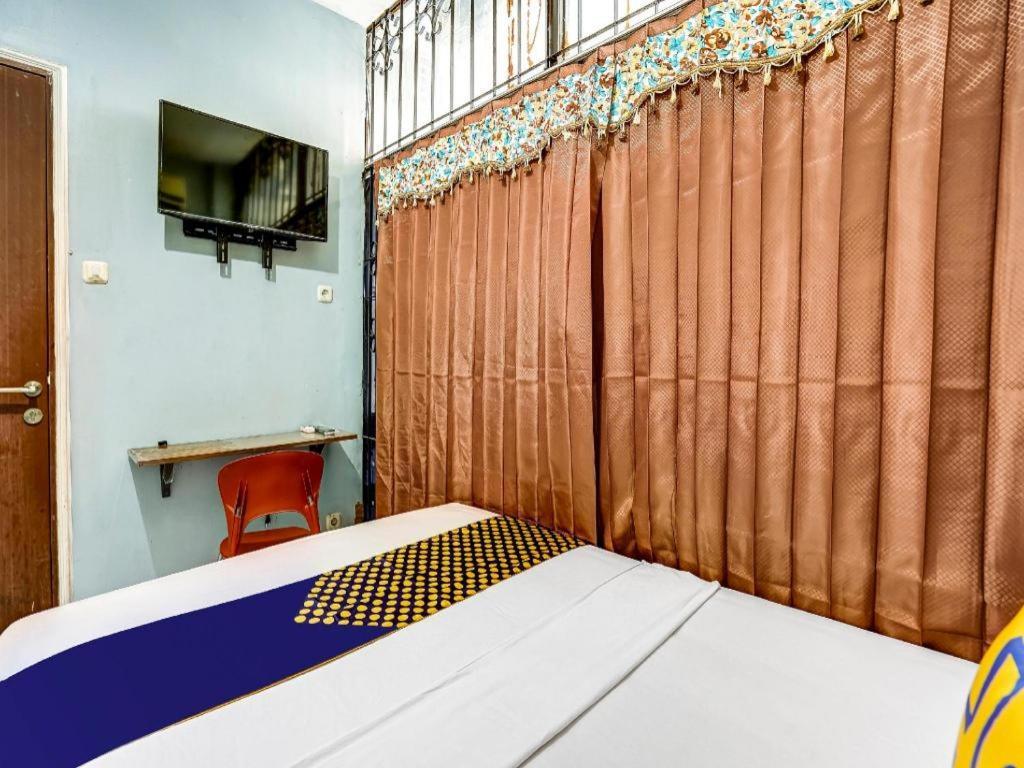SPOT ON 90147 Gosepa Ambengan Plaza Hotel Surabaya Bagian luar foto