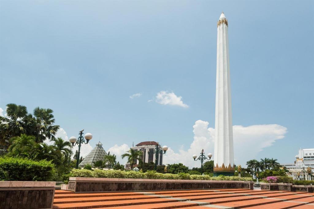 SPOT ON 90147 Gosepa Ambengan Plaza Hotel Surabaya Bagian luar foto
