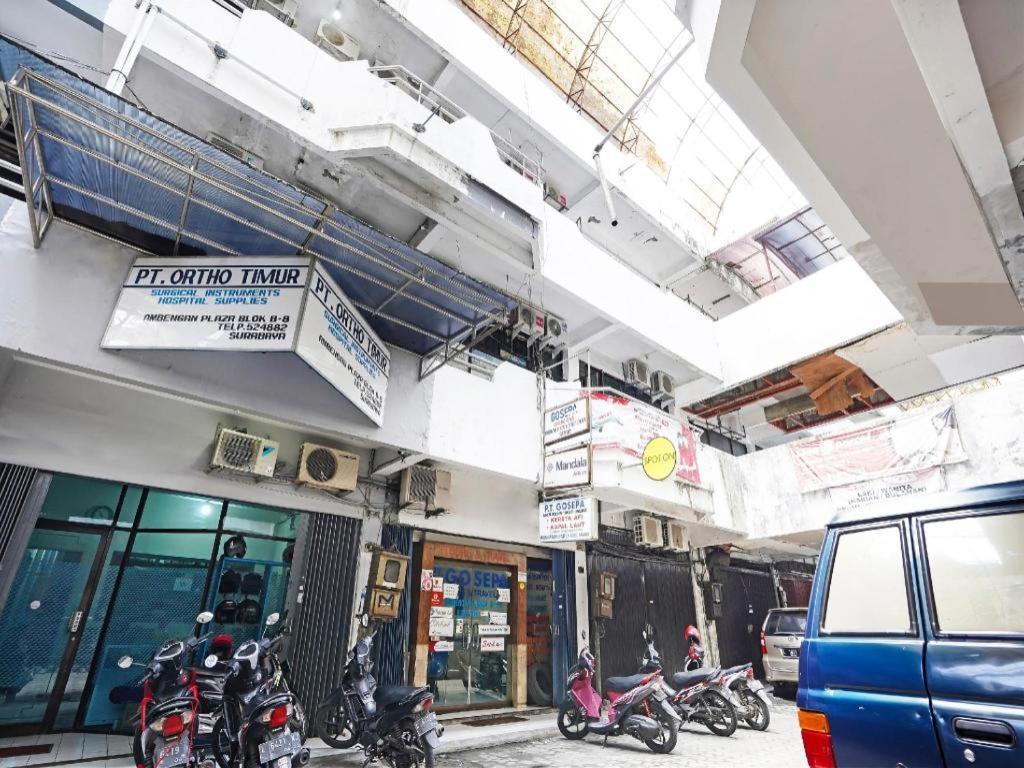 SPOT ON 90147 Gosepa Ambengan Plaza Hotel Surabaya Bagian luar foto