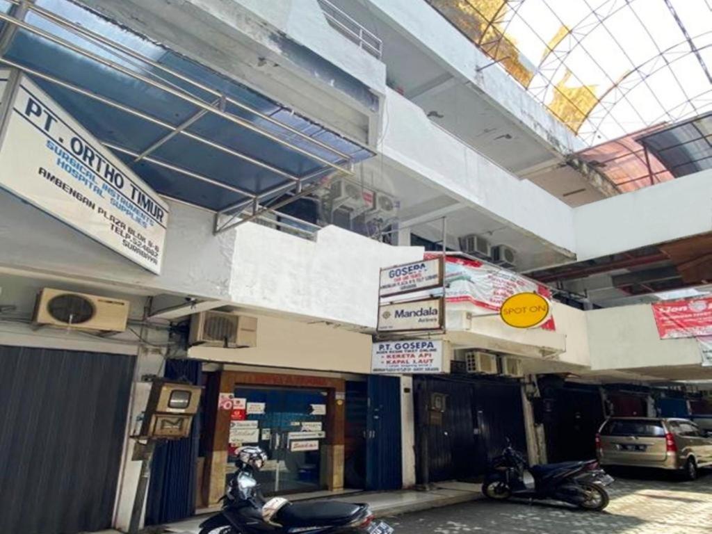 SPOT ON 90147 Gosepa Ambengan Plaza Hotel Surabaya Bagian luar foto