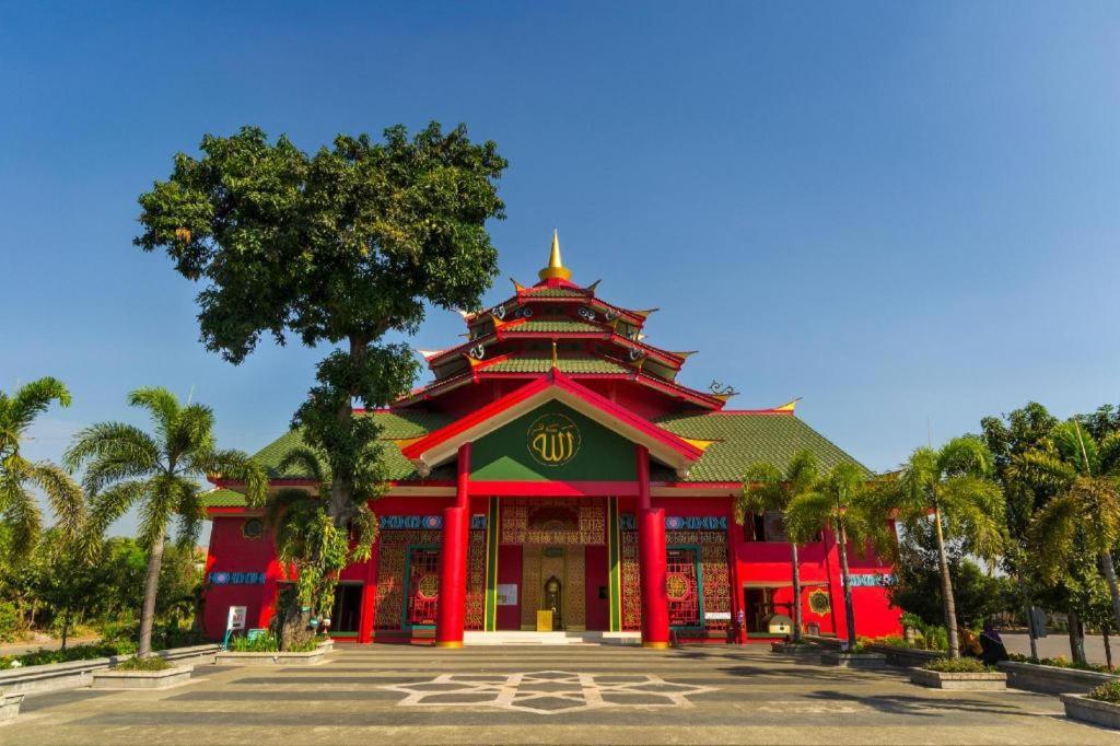 SPOT ON 90147 Gosepa Ambengan Plaza Hotel Surabaya Bagian luar foto